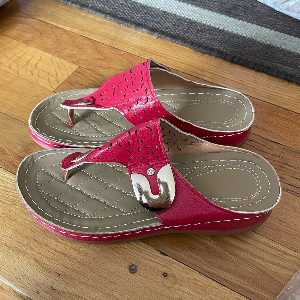 Red Thong comfort sandal summer cutout size 36 shoe european style NEW
